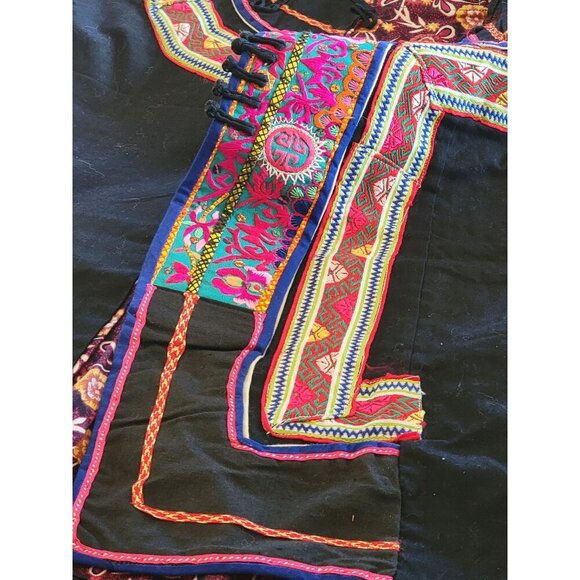 Vintage Handcrafted Embroidered Vest With Multicolor Floral & Geometric Patterns